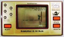 Masudaya (Play & Time) - Handheld Game - Samurai vs Ninja (loose)