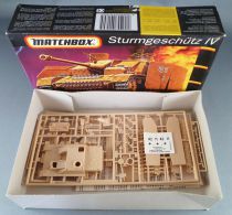 Matchbox 40180 WW2 Char Allemand Sturmgeschütz IV 1/72°Maquette Plastique Neuf Boite