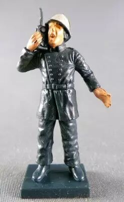 Matchbox Super Kings K-119 Figurine Pompier Talkie Walkie Fire Rescue Set