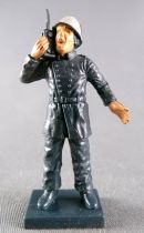 Matchbox Super Kings K-119 Fireman Figure Walkie Talkie Fire Rescue Set