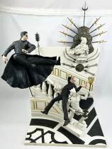 Matrix Reloaded - The Chateau Scene : Neo vs. Agent (LwB) - McFarlane Series One