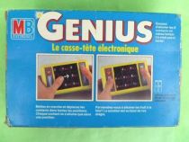 MB Electronics - Handheld Game - Genius Le Casse Tête Electronique Boite Française