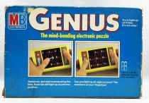 MB Electronics - Handheld Game - Genius The Electronic Mind Bending Puzzle French Box