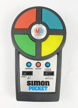 MB Electronics - Handheld Game - Simon Pocket (in French Box)