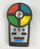 MB Electronics - Handheld Game - Simon Pocket (in French Box)