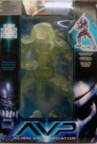 McFarlane - Alien vs. Predator - 12\'\' Stealth Scar Predator