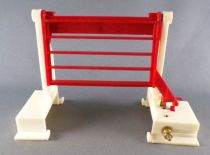 Meccano Tri-ang - Jump Jockey JJ 300 - Circuit Electrique Tiercé Saut Obstacle Scalextric Complet Boite
