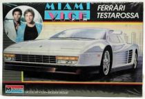 Miami Vice - Monogram plastic model kit - Ferrari Testarossa