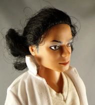 Michael Jackson - King of Pop - Poupée 30cm \ Black or White\  - AB Toys - Sans Boite