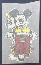 Mickey & ses amis - Transfert à Chaud Vintage pour T-Shirt - Mickey & Minnie en scooter