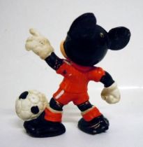 Mickey and friends - Bully PVC Figure - Mickey  Soccer player with red t-shirt