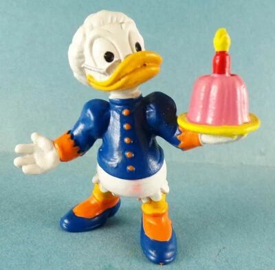 Mickey and friends - Bully Pvc Figure 1986 - Donald Grand Mother with birthday cake
