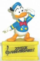 Mickey and friends - Bully PVC Figure with Base - Donald sailor saluting : Happy Birthday