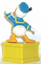 Mickey and friends - Bully PVC Figure with Base - Donald sailor saluting : Happy Birthday