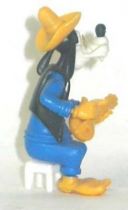 Mickey and friends - Kinder Premium Collapsible Plastique Figure -Goofy with banjo