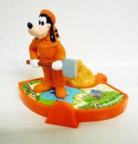 Mickey and friends - Mc Donald\'s Happy Meal Premium Figure - Trapper Goofy Disneyland Paris