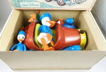 Mickey and friends - Nacoral Plastic Vehicle - Donald Duck family car (El Auto de la familia Donald)