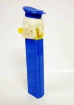 Mickey and friends - PEZ dispenser - Donald (patent number 3.942.683)