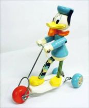 Mickey and friends - Pull-up Toy - Donald Duck on his Kick Scooter (Vilac)