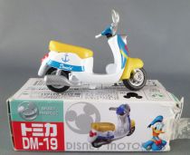 Mickey and friends - Takara Tomy DM-19 Die-cast Vehicle - Donald\'s Scooter Disney Motors Works Div.