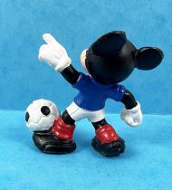 Mickey et ses amis - Figurine PVC Bully - Mickey Footballeur (T-Shirt Bleu)
