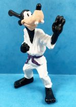 Mickey et ses amis - Figurine PVC Bullyland 1998 Winnig Team - Dingo Karateka