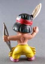 Mickey et ses amis - Figurine PVC Heimo - Hiawatha le Petit Indien Pantalon Jaune Arc Gris
