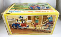 Mickey et ses amis - Véhicule à Piles Wegatoys - La Voiture de Donald (L\'Auto di Paperino)