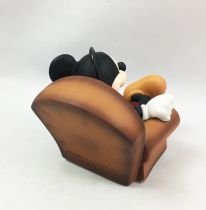 Mickey on his armchair - Démons & Merveilles Resin Figure