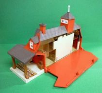 Micro Machines - Galoob - 1989 City Scenes Light-up Playset (Central Station)