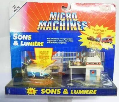 Micro Machines - Galoob - 1989 Set #4 Sons & Lumi�res (Ambulance & B�timent d\'urgence)