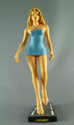milo_manara___statuette_altaya_n__30___donatella_1