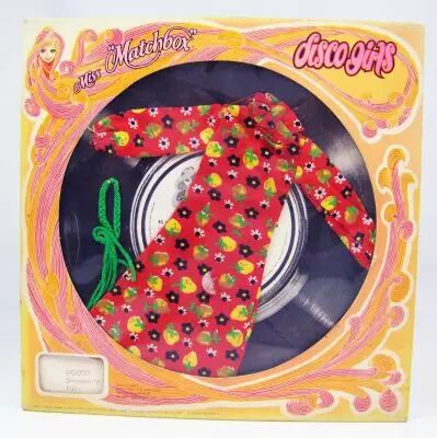 Miss \ Matchbox\  present the Disco Girls boutique - Strawberry Fair #DG200 - Hasbro