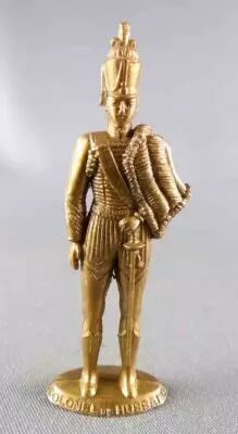 Mokarex Costumes Militaires 20 (demi-rond de bosse) Colonel de Hussard (dor�)