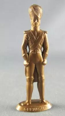Mokarex Costumes Militaires 22 (demi-rond de bosse) Grenadier � cheval (dor�)