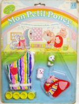 Mon Petit Poney - Hasbro France -  Garde Robe Mascotte de Bébé Poney - Combinaison matelassée et Robe-chasuble
