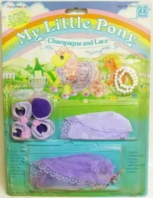 Mon Petit Poney - Hasbro UK -  Garde Robe Glamour et Paillettes - Champagne et Rubans