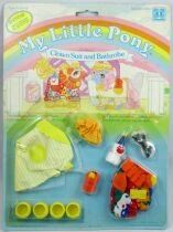 Mon Petit Poney - Hasbro UK -  Garde Robe Mascotte de B&eacute;b&eacute; Poney - Tenue de clown et Peignoir