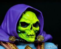 motu_classics___laser_power_he_man___laser_light_skeletor__5_