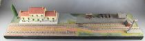 N Scale Passengers Station & Coal Depot Diorama Scene 55,5 x 13,6cm