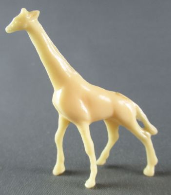 Nadi - Circus Animals - Giraffe Nadi - Circus Animals - Giraffe