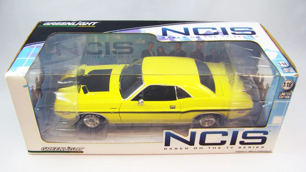 GREENLIGHT HOLLYWOOD 1/18 1970 DODGE CHALLENGER R/T YELLOW NCIS TV SHOW 