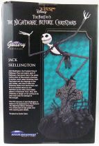 Nightmare Before Christmas - Diamond Select - Jack Skellington 12\  PVC Statue - Gallery Diorama