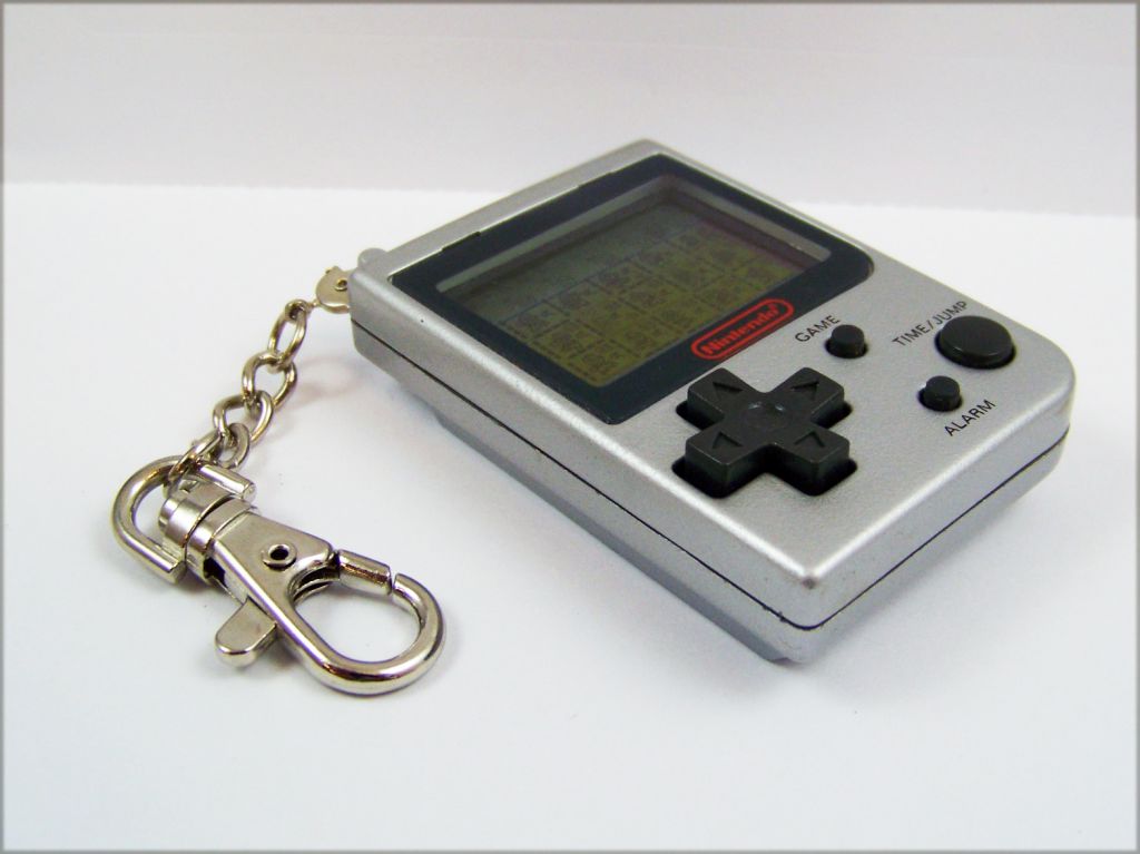 Nintendo Mini Classics: Super Mario Bros. [LCD Game] [Articles] - IGN