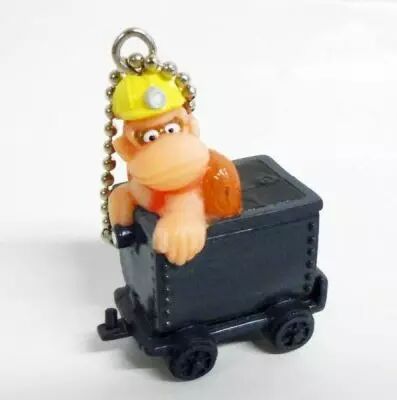 Nintendo Universe - Donkey Kong en wagonnet - Figurine Porte-Cl�s