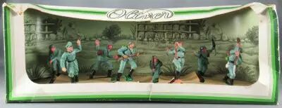 Oliver - WW2 - Diorama box with 8 German Infantry Soldiers Ref 258 2