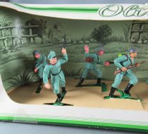 Oliver - WW2 - Diorama box with 8 German Infantry Soldiers Ref 258 2