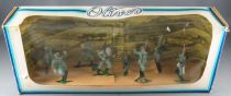 Oliver - WW2 - Diorama box with 8 German Infantry Soldiers Ref 258