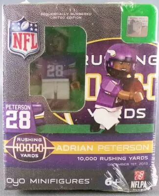 Oyo - Football Am�ricain NFL - Mini Figurine Articul�e - Adrian Peterson n� 28 Rushing 10000 Yards Neuf Boite