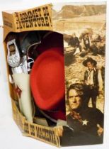 Panache Blanc - Cowboy Child Costume (red) - Mackenna\'s Gold (Carl Foreman\'s production starring Gregory Peck, Omar Sharif, Te